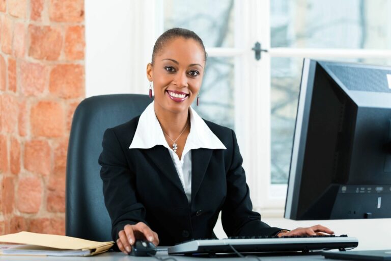 woman beginning job in interim leadership