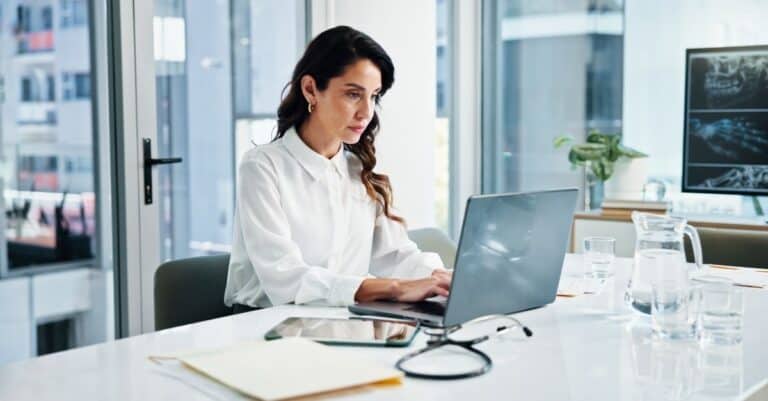 Revenue Cycle professional reducing audit risk after reading Harmony Healthcare's article
